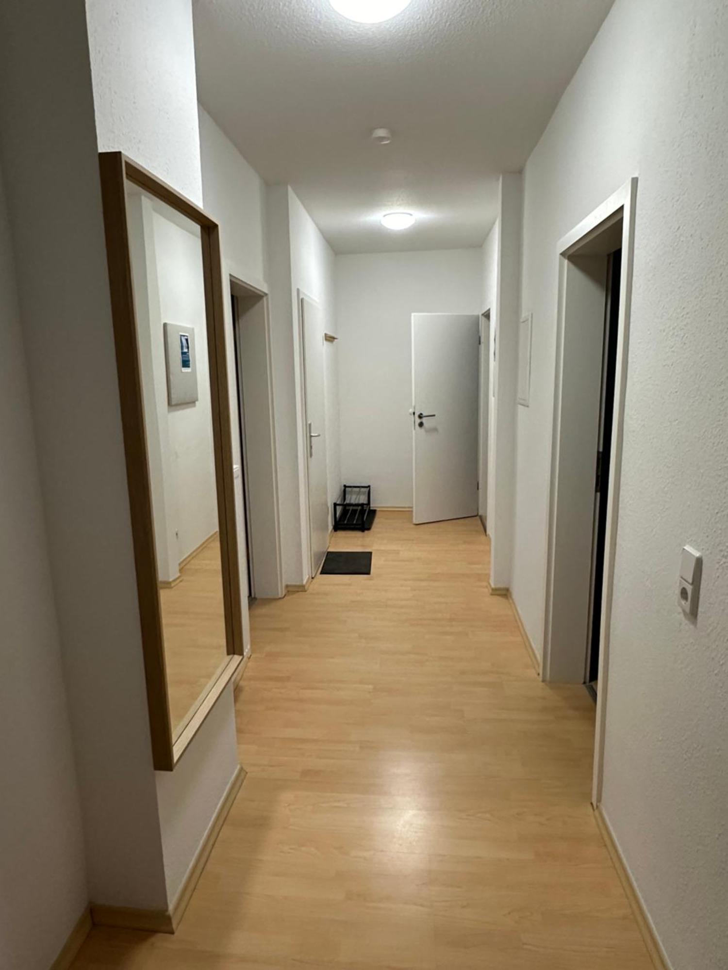 Ferienwohnung Fuer 8 Mit Balkon 에르푸르트 외부 사진