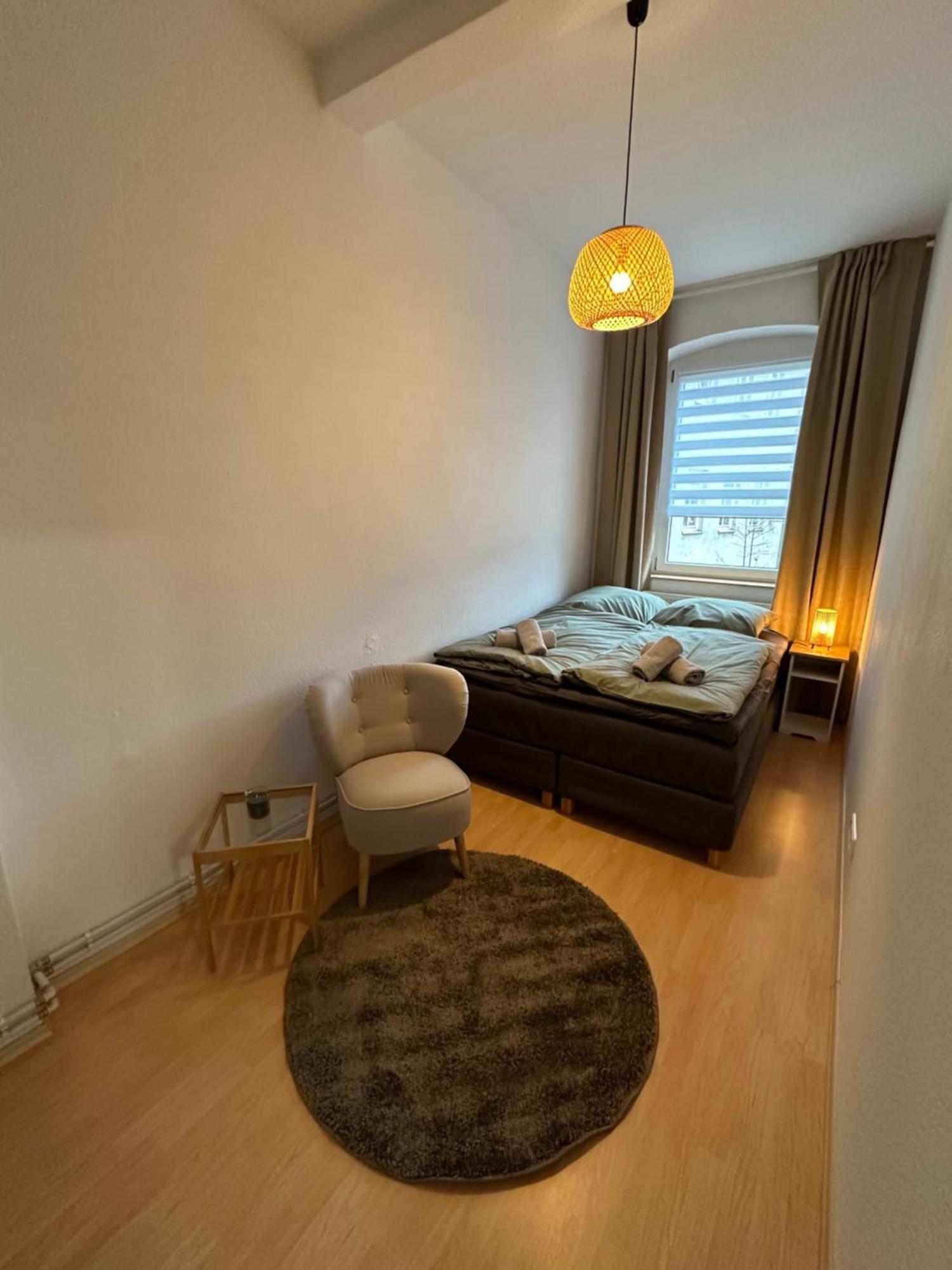 Ferienwohnung Fuer 8 Mit Balkon 에르푸르트 외부 사진